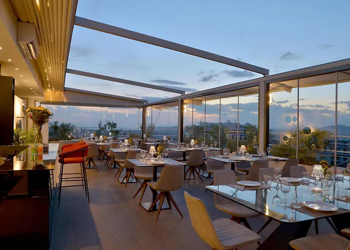 Athenaeum Smart Hotel