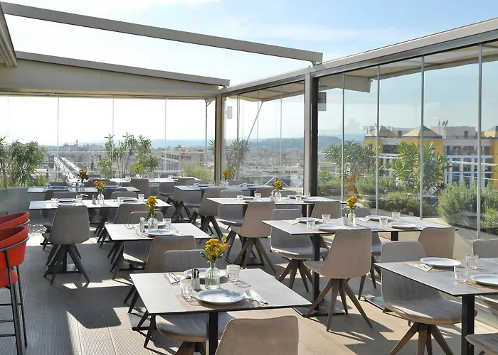 Athenaeum Smart Hotel