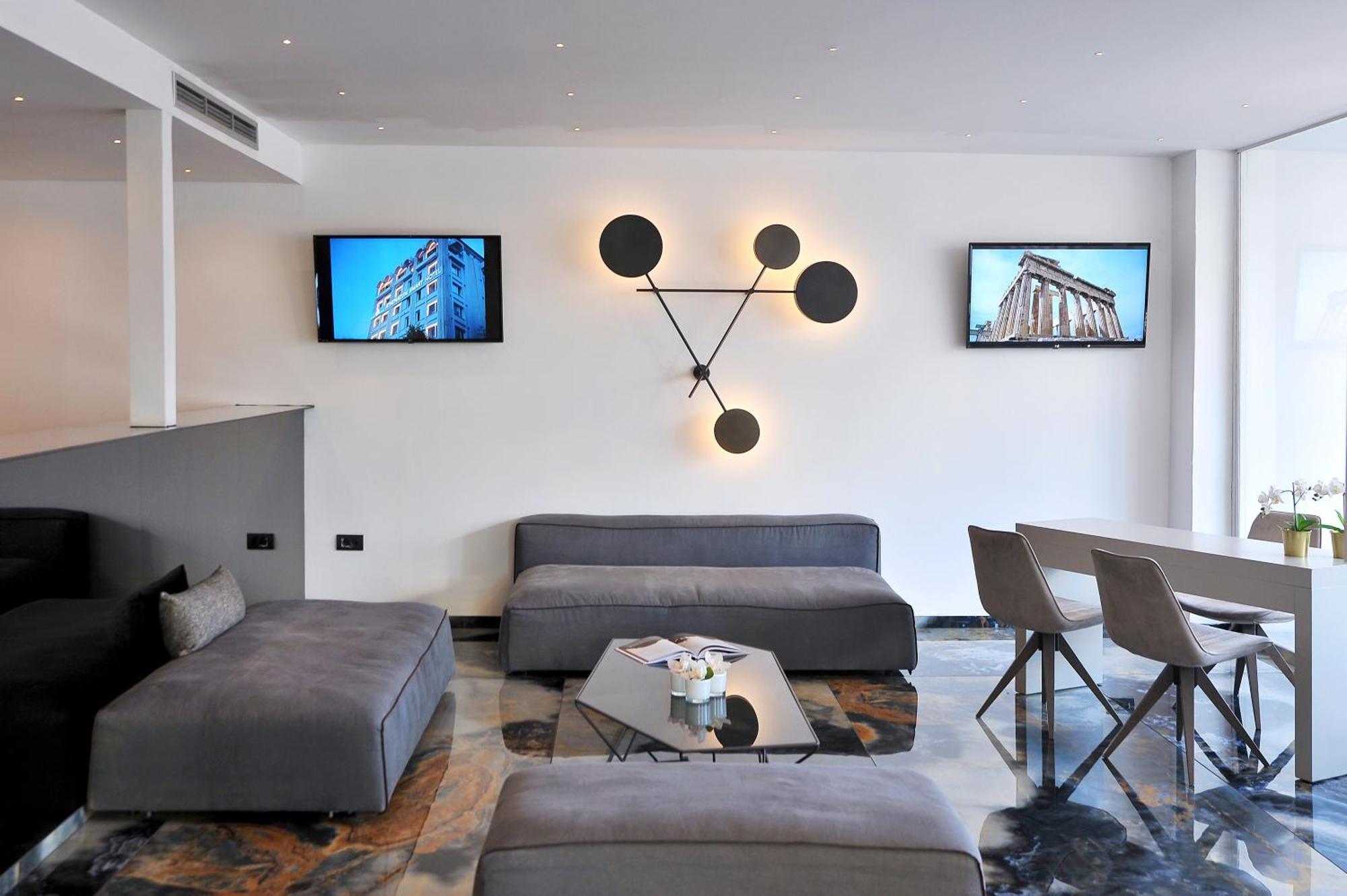 Athenaeum Smart Hotel 4*